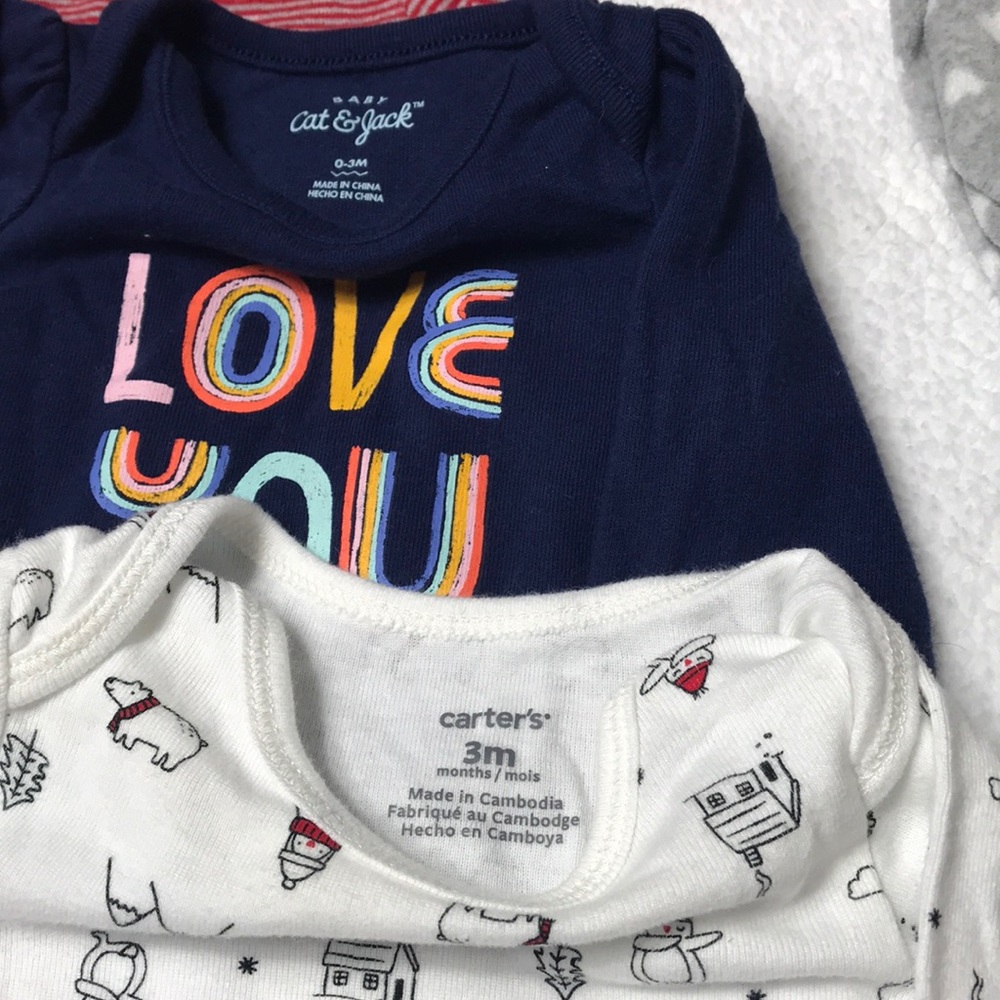 🌻 3/25 🌻 0-3 Mo Infant Bundle - Picture 6 of 8